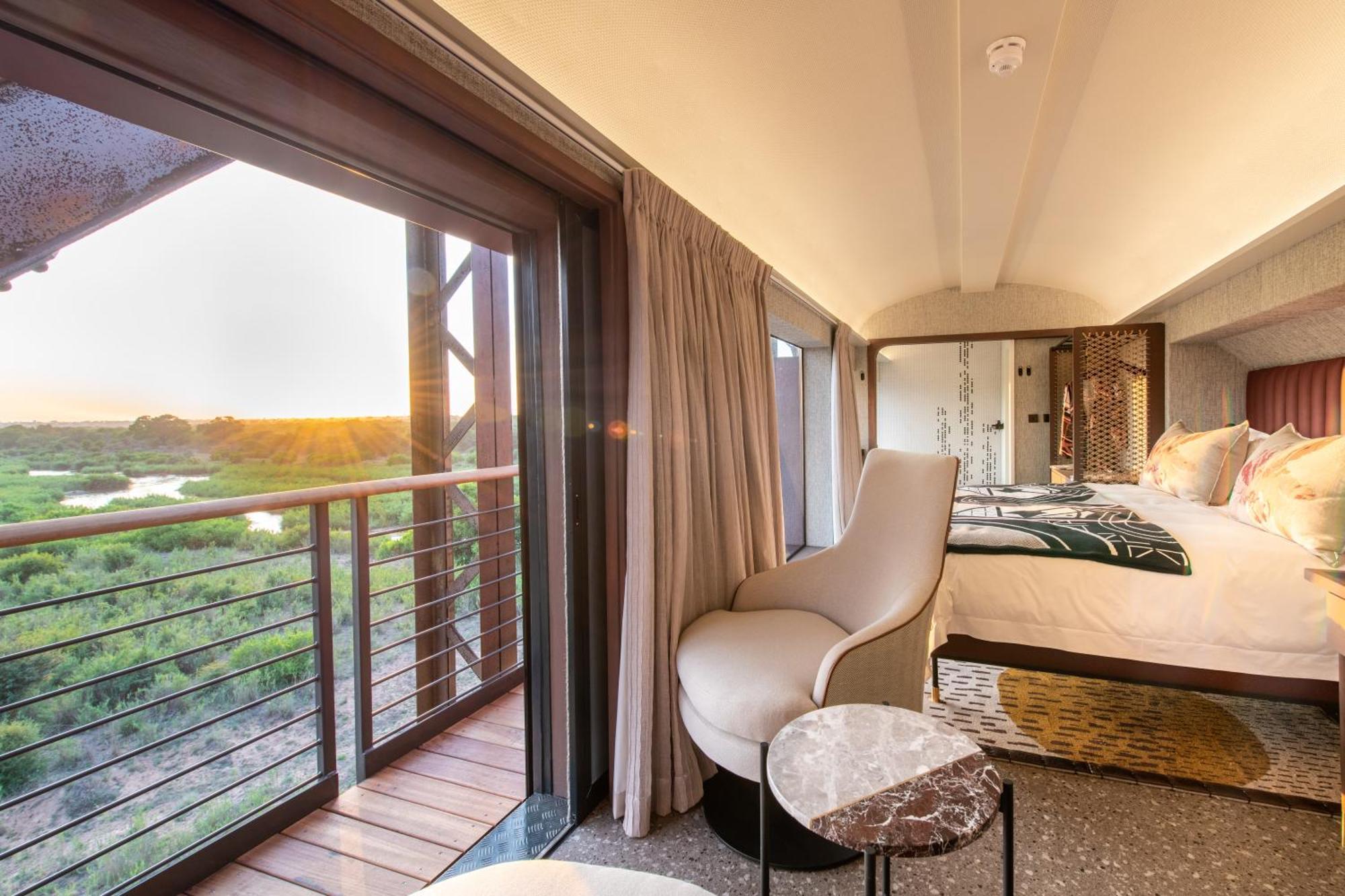 Kruger Shalati - Train On The Bridge & Garden Suites Skukuza Exteriör bild